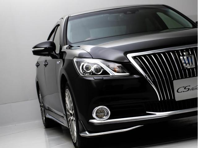 クラウンマジェスタ Ｆバージョン　後期型（禁煙車）（黒本革シート）（オプション１８インチアルミ）（フルエアロ）（セーフティセンス）衝突軽減ブレーキ　踏み間違い防止機能　車線逸脱抑制ＬＤＡ　ＢＳＭ　アダプティブハイビーム　後席ＶＩＰ仕様（25枚目）