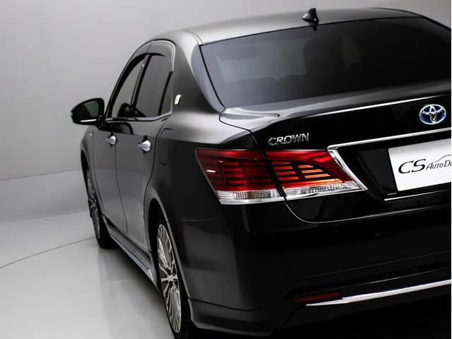 クラウンマジェスタ Ｆバージョン　後期型（禁煙車）（黒本革シート）（オプション１８インチアルミ）（フルエアロ）（セーフティセンス）衝突軽減ブレーキ　踏み間違い防止機能　車線逸脱抑制ＬＤＡ　ＢＳＭ　アダプティブハイビーム　後席ＶＩＰ仕様（28枚目）