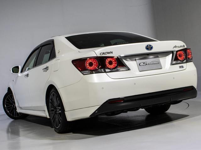 クラウンハイブリッド アスリートＳ　後期型（禁煙車）（サンルーフ）（黒本革シート）（オプション１８インチＡＷ）（トヨタセーフティセンス）衝突軽減ブレーキ　踏み間違い防止機能　レーダークルーズ　オートマチックハイビーム　車線逸脱抑制ＬＤＡ（18枚目）