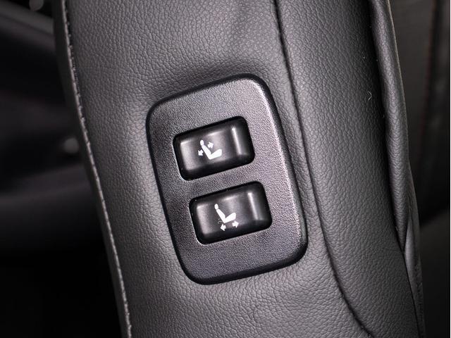 クラウンハイブリッド アスリートＳ　後期型（禁煙車）（サンルーフ）（黒本革シート）（オプション１８インチＡＷ）（トヨタセーフティセンス）衝突軽減ブレーキ　踏み間違い防止機能　レーダークルーズ　オートマチックハイビーム　車線逸脱抑制ＬＤＡ（42枚目）