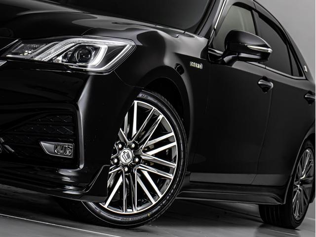 クラウンハイブリッド アスリートＳ　後期型（禁煙車）（フルエアロ）（オプション１８インチアルミ）（新品タイヤ）（黒革調シートカバー）ＳＤマルチナビ　Ｂｌｕｅｔｏｏｔｈ対応　レギューガソリン仕様　カラーバックカメラ　ＬＥＤヘッドライト（24枚目）