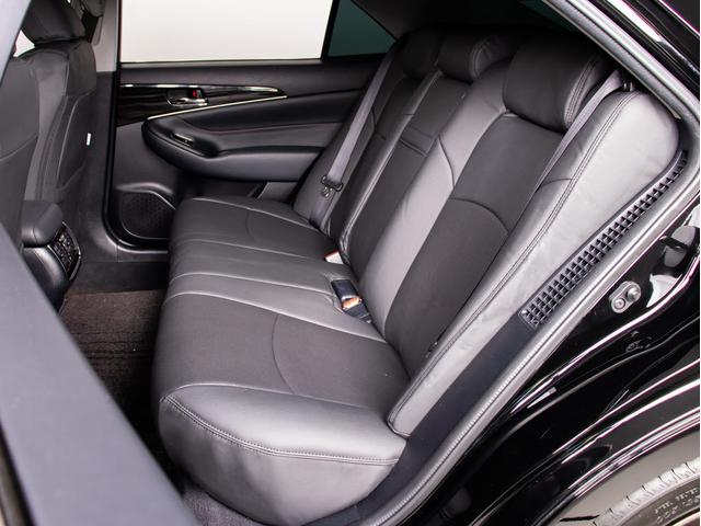 クラウンハイブリッド アスリートＳ　後期型（禁煙車）（フルエアロ）（オプション１８インチアルミ）（新品タイヤ）（黒革調シートカバー）ＳＤマルチナビ　Ｂｌｕｅｔｏｏｔｈ対応　レギューガソリン仕様　カラーバックカメラ　ＬＥＤヘッドライト（33枚目）