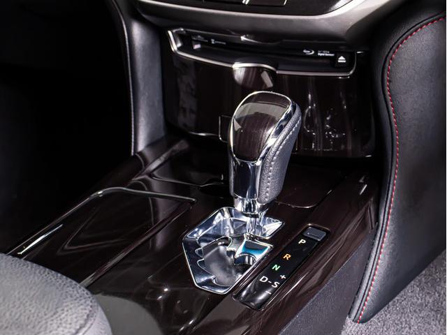 クラウンハイブリッド アスリートＳ　後期型（禁煙車）（フルエアロ）（オプション１８インチアルミ）（新品タイヤ）（黒革調シートカバー）ＳＤマルチナビ　Ｂｌｕｅｔｏｏｔｈ対応　レギューガソリン仕様　カラーバックカメラ　ＬＥＤヘッドライト（42枚目）