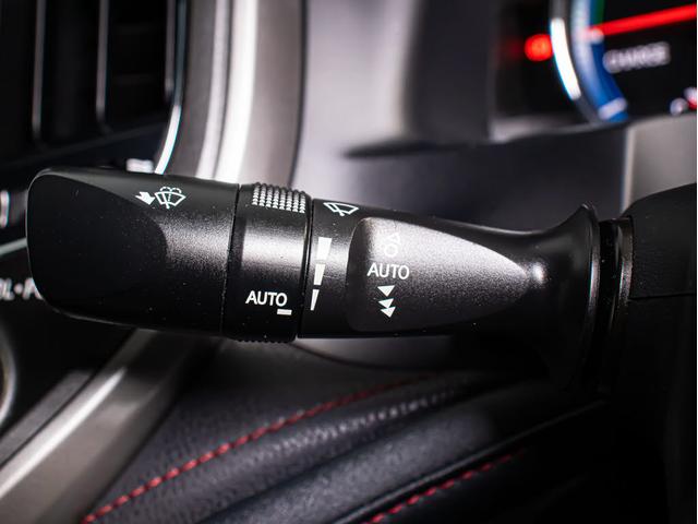 クラウンハイブリッド アスリートＳ　後期型（禁煙車）（フルエアロ）（オプション１８インチアルミ）（新品タイヤ）（黒革調シートカバー）ＳＤマルチナビ　Ｂｌｕｅｔｏｏｔｈ対応　レギューガソリン仕様　カラーバックカメラ　ＬＥＤヘッドライト（44枚目）