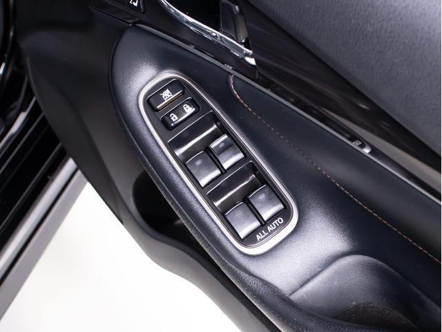 クラウン アスリートＧ　（サンルーフ）（パノラミックビューモニター）（黒本革シート）（スパッタリング１８インチアルミ）（フルエアロ）Ｂｌｕｅｔｏｏｔｈ　アダプティブハイビーム　シートメモリー　衝突軽減　踏み間違い防止機能（38枚目）