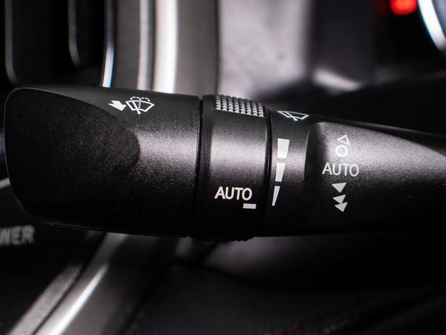 クラウンハイブリッド アスリートS ジャパンカラーセレクション白夜グレーメタリック(黒本革シート)(オプション18インチアルミ)(フルエアロ)(点検記録簿14枚)エアシート Blutooth対応 レギュラーガソリン仕様(18枚目)