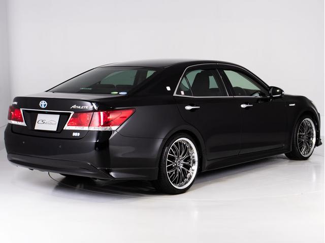 クラウンハイブリッド アスリートＳ　（黒本革シート）（パノラミックビューモニター）（フルエアロ）（新品２０インチアルミ）（新品タイヤ）（衝突軽減ブレーキ）（踏み間違い防止機能）レーダークルーズ　Ｂｌｕｅｔｏｏｔｈ　レギュラーガソリン仕様（17枚目）