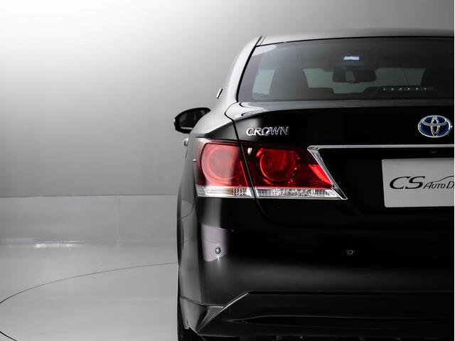 クラウンハイブリッド アスリートＳ　（黒本革シート）（パノラミックビューモニター）（フルエアロ）（新品２０インチアルミ）（新品タイヤ）（衝突軽減ブレーキ）（踏み間違い防止機能）レーダークルーズ　Ｂｌｕｅｔｏｏｔｈ　レギュラーガソリン仕様（28枚目）