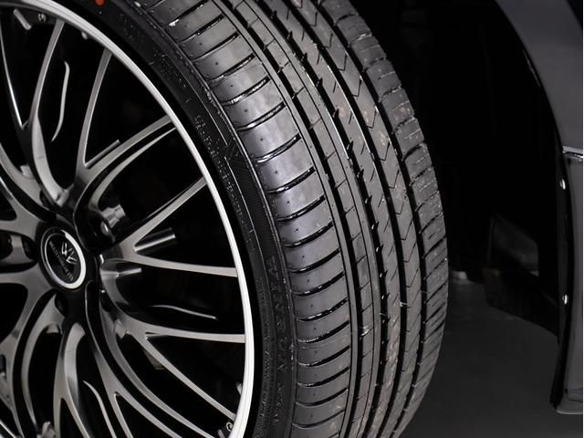 クラウンハイブリッド アスリートＳ　（黒本革シート）（パノラミックビューモニター）（フルエアロ）（新品２０インチアルミ）（新品タイヤ）（衝突軽減ブレーキ）（踏み間違い防止機能）レーダークルーズ　Ｂｌｕｅｔｏｏｔｈ　レギュラーガソリン仕様（29枚目）