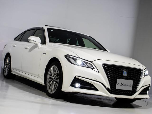 クラウンハイブリッド Ｓ　Ｃパッケージ　（禁煙車）（サンルーフ）（黒本革シート）（パノラミックビューモニタ）（オプション１８インチアルミ）（セーフティセンス）衝突軽減ブレーキ　踏み間違い防止機能　車線逸脱抑制機能ＬＴＡ　オートハイビーム（22枚目）
