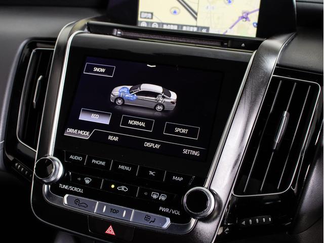 クラウンハイブリッド Ｓ　Ｃパッケージ　（禁煙車）（サンルーフ）（黒本革シート）（パノラミックビューモニタ）（オプション１８インチアルミ）（セーフティセンス）衝突軽減ブレーキ　踏み間違い防止機能　車線逸脱抑制機能ＬＴＡ　オートハイビーム（48枚目）