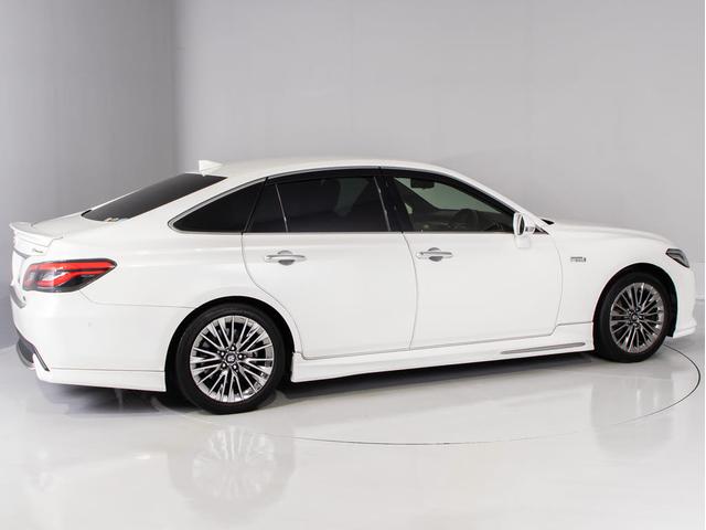 クラウンハイブリッド Ｇ－エグゼクティブ　（禁煙車）（ワンオーナー）（黒本革シート）（ＴＲＤフルエアロ）（パノラミックビューモニター）セーフティＰＫＧ＋　衝突軽減ブレーキ　踏み間違い防止機能　車線逸脱抑制ＬＴＡ　デジタルインナーミラー（19枚目）