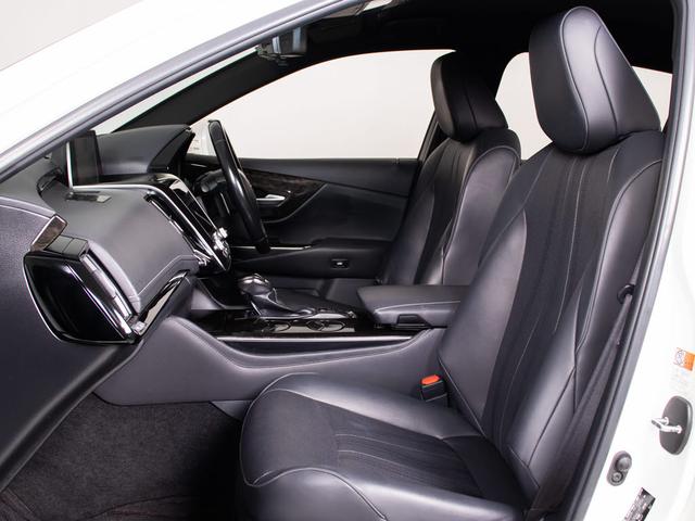 クラウンハイブリッド Ｇ－エグゼクティブ　（禁煙車）（ワンオーナー）（黒本革シート）（ＴＲＤフルエアロ）（パノラミックビューモニター）セーフティＰＫＧ＋　衝突軽減ブレーキ　踏み間違い防止機能　車線逸脱抑制ＬＴＡ　デジタルインナーミラー（38枚目）