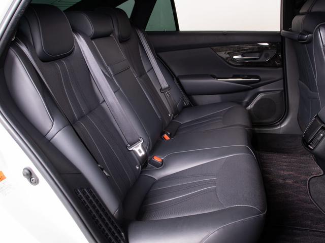 クラウンハイブリッド Ｇ－エグゼクティブ　（禁煙車）（ワンオーナー）（黒本革シート）（ＴＲＤフルエアロ）（パノラミックビューモニター）セーフティＰＫＧ＋　衝突軽減ブレーキ　踏み間違い防止機能　車線逸脱抑制ＬＴＡ　デジタルインナーミラー（39枚目）