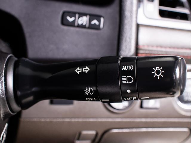 クラウン 2.5アスリート アニバーサリーエディション 後期型(サンルーフ)(黒本革シート)(ブリッツ車高調)(19インチアルミ)(フロントエアロ)(特別仕様車)専用インテリア&エクステリア Bluetooth対応 レギュラーガソリン仕様 HDDマルチナビ(42枚目)