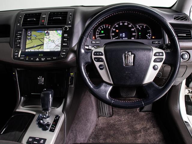 クラウン 2.5アスリート アニバーサリーエディション 後期型(禁煙車)(特別仕様車)(専用黒本革シート)(新品20インチアルミ)(新品タイヤ)(フルエアロ)(クリアランスソナー)専用インテリア&エクステリア Bluetooth対応 レギュラーガソリン仕様(30枚目)