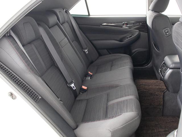 クラウンハイブリッド アスリートS (18インチスパッタリングアルミホイール)(レーダークルーズ)(プリクラッシュ)(クリアランスソナー)(シートヒーター)(ステアリングヒーター)(SDマルチナビ)(Bluetooth)(バックカメラ)(26枚目)