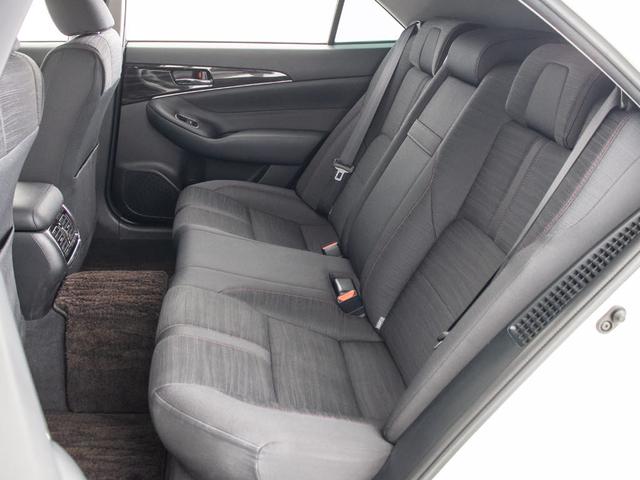 クラウンハイブリッド アスリートS (18インチスパッタリングアルミホイール)(レーダークルーズ)(プリクラッシュ)(クリアランスソナー)(シートヒーター)(ステアリングヒーター)(SDマルチナビ)(Bluetooth)(バックカメラ)(27枚目)