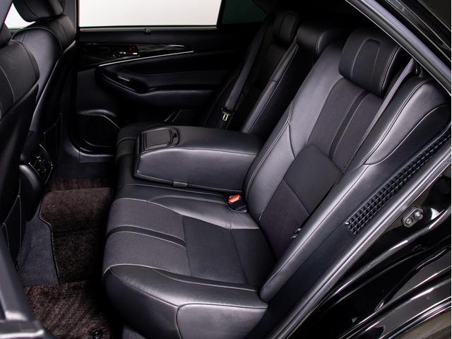 クラウンハイブリッド アスリートＧ　（禁煙車）（サンルーフ）（黒本革シート）（オプション１８インチアルミ）（新品タイヤ）（ＴＥＩＮ車高調）（フルエアロ）ウッドコンビハンドル　アダプティブハイビーム　シートメモリー　Ｂｌｕｅｔｏｏｔｈ対応（8枚目）