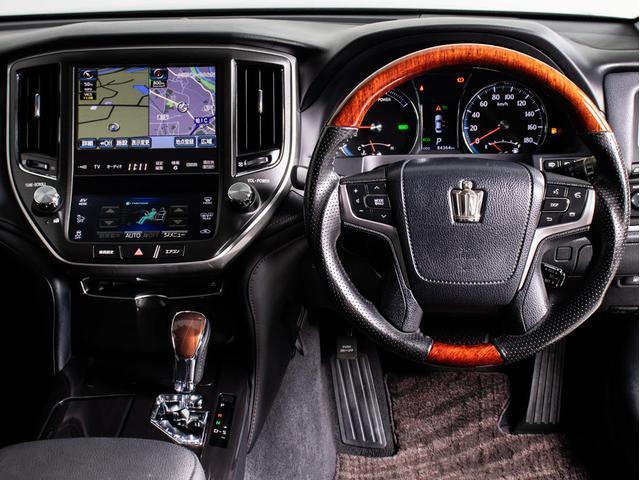 クラウンハイブリッド アスリートＧ　（禁煙車）（サンルーフ）（黒本革シート）（オプション１８インチアルミ）（新品タイヤ）（ＴＥＩＮ車高調）（フルエアロ）ウッドコンビハンドル　アダプティブハイビーム　シートメモリー　Ｂｌｕｅｔｏｏｔｈ対応（28枚目）