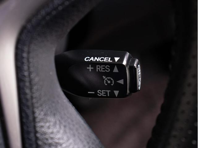 クラウンハイブリッド アスリートＧ　（禁煙車）（サンルーフ）（黒本革シート）（オプション１８インチアルミ）（新品タイヤ）（ＴＥＩＮ車高調）（フルエアロ）ウッドコンビハンドル　アダプティブハイビーム　シートメモリー　Ｂｌｕｅｔｏｏｔｈ対応（38枚目）