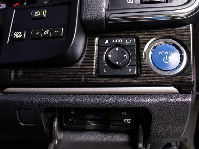 クラウンハイブリッド アスリートＳ　Ｊ－フロンティアリミテッド　後期型（禁煙車）（特別仕様社）（オプション１８インチアルミ）（新品タイヤ）（フルエアロ）トヨタセーフティセンス　衝突軽減ブレーキ　踏み間違い防止機能　車線逸脱抑制機能ＬＤＡ　オートハイビーム　ＳＤナビ（41枚目）