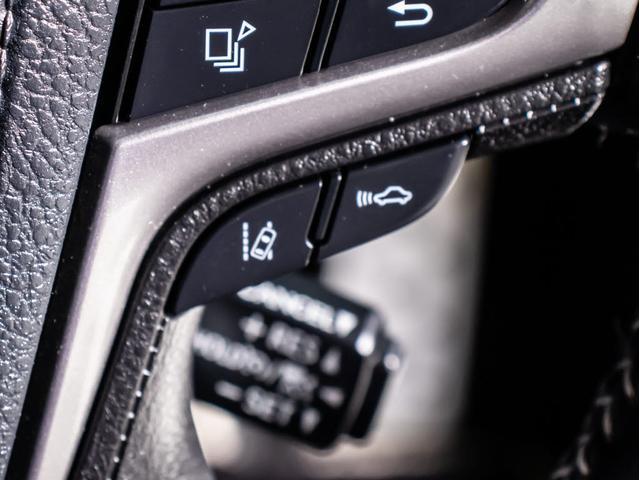 クラウンハイブリッド アスリートＳ　Ｊ－フロンティアリミテッド　後期型（禁煙車）（特別仕様車）（オプション１８インチアルミ）（新品タイヤ）トヨタセーフティセンス　衝突軽減　踏み間違い防止機能　レーダークルーズ　車線逸脱抑制ＬＤＡ　専用インテリア＆エクステリア（10枚目）