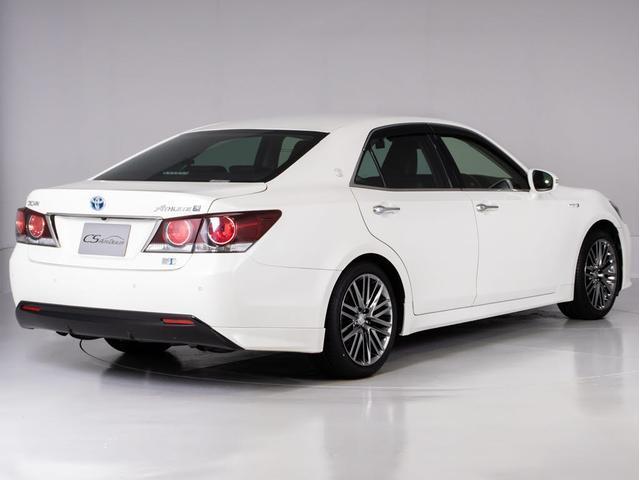 クラウンハイブリッド アスリートＳ　Ｊ－フロンティアリミテッド　後期型（禁煙車）（特別仕様車）（オプション１８インチアルミ）（新品タイヤ）トヨタセーフティセンス　衝突軽減　踏み間違い防止機能　レーダークルーズ　車線逸脱抑制ＬＤＡ　専用インテリア＆エクステリア（18枚目）