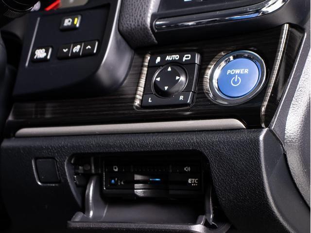 クラウンハイブリッド アスリートＳ　Ｊ－フロンティアリミテッド　後期型（禁煙車）（特別仕様車）（オプション１８インチアルミ）（新品タイヤ）トヨタセーフティセンス　衝突軽減　踏み間違い防止機能　レーダークルーズ　車線逸脱抑制ＬＤＡ　専用インテリア＆エクステリア（48枚目）