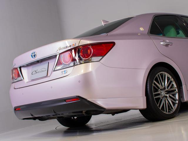 クラウンハイブリッド アスリートＧ　後期型「仄ローズメタリックオパール」（禁煙車）（白本革シート）（オプション１８インチＡＷ）（衝突軽減ブレーキ）（踏み間違い防止機能）（フルエアロ）レーダークルーズ　記録簿９枚　Ｂｌｕｅｔｏｏｔｈ（23枚目）