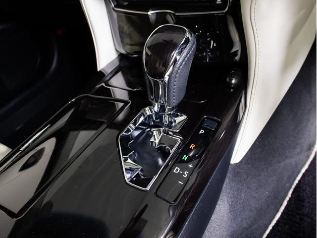 クラウンハイブリッド アスリートＧ　後期型「仄ローズメタリックオパール」（禁煙車）（白本革シート）（オプション１８インチＡＷ）（衝突軽減ブレーキ）（踏み間違い防止機能）（フルエアロ）レーダークルーズ　記録簿９枚　Ｂｌｕｅｔｏｏｔｈ（45枚目）