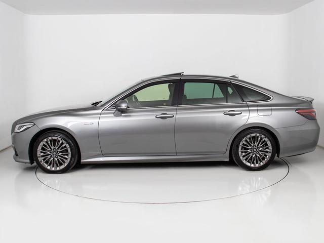 クラウンハイブリッド Ｇ－エグゼクティブ　（禁煙車）（後期型）（サンルーフ）（黒本革）（パノラミックビュー）（デジタルインナーミラー）（１２．３インチＳＤマルチナビ）（シートヒーター）（エアシート）（レーダークルーズ）（プリクラッシュ）（15枚目）