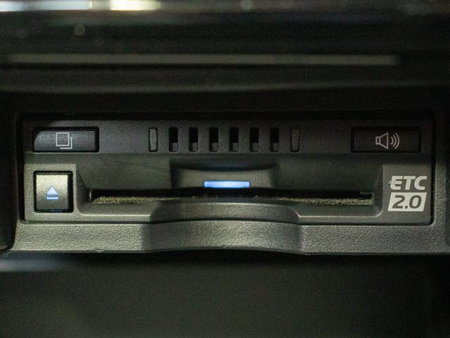 クラウンハイブリッド G-エグゼクティブ (禁煙車)(モデリスタフルエアロ)(黒本革)(シートヒーター)(エアシート)(デジタルインナーミラー)(セーフティパッケージ)(BSM)(アダプティブハイビーム)(レーダークルーズ)(プリクラッシュ)(11枚目)