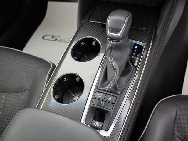 クラウンハイブリッド RSアドバンス (禁煙車)(サンルーフ)(黒本革)(BSM)(フルエアロ)(シートヒーター)(エアシート)(AC100V)(セーフティセンス)(レーダークルーズ)(プリクラッシュ)(SDナビ)(Bluetooth)(25枚目)