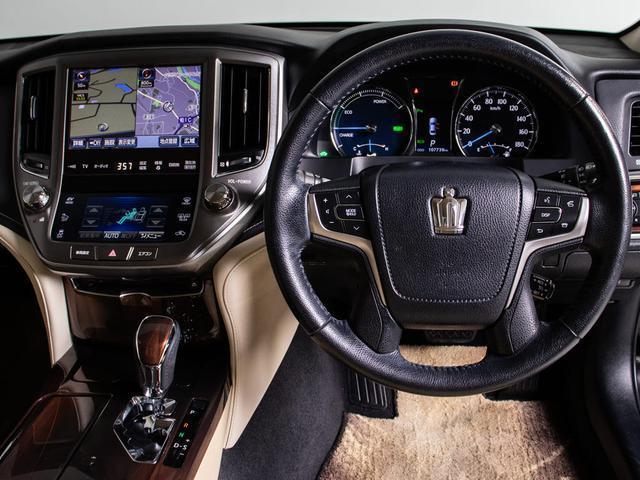 クラウンハイブリッド ロイヤルサルーン (禁煙車)(クリアランスソナー&バックソナー)Bluetooth対応 レギュラーガソリン仕様 シートヒーター ステアリングヒーター HDDマルチナビ カラーバックカメラ パワシート(31枚目)