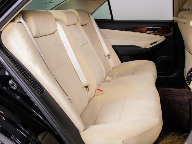 クラウンハイブリッド ロイヤルサルーン (禁煙車)(クリアランスソナー&バックソナー)Bluetooth対応 レギュラーガソリン仕様 シートヒーター ステアリングヒーター HDDマルチナビ カラーバックカメラ パワシート(34枚目)