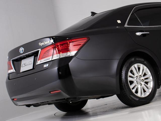 クラウンハイブリッド ロイヤルサルーンG 後席モニター(衝突軽減ブレーキ)(踏み間違い防止機能)(レーダークルーズ)アドバンストパッケージ Blutooth対応 HDDマルチナビ イージークローザー プリクラッシュ クリアランスソナー(23枚目)