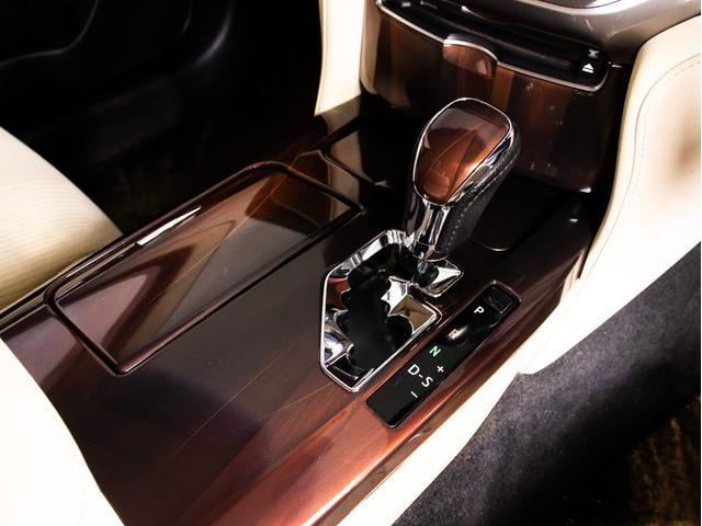 クラウンハイブリッド ロイヤルサルーンG (ベージュ本革シート)(記録簿7枚)アダプティブハイビーム イージークローザー シートメモリー 後席VIP Blutooth対応 レギュラーガソリン仕様 シート&ステアリングヒーター HDDマルチ(34枚目)