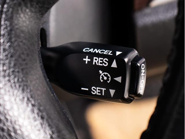 クラウンハイブリッド ロイヤルサルーンG (ベージュ本革シート)(記録簿7枚)アダプティブハイビーム イージークローザー シートメモリー 後席VIP Blutooth対応 レギュラーガソリン仕様 シート&ステアリングヒーター HDDマルチ(40枚目)