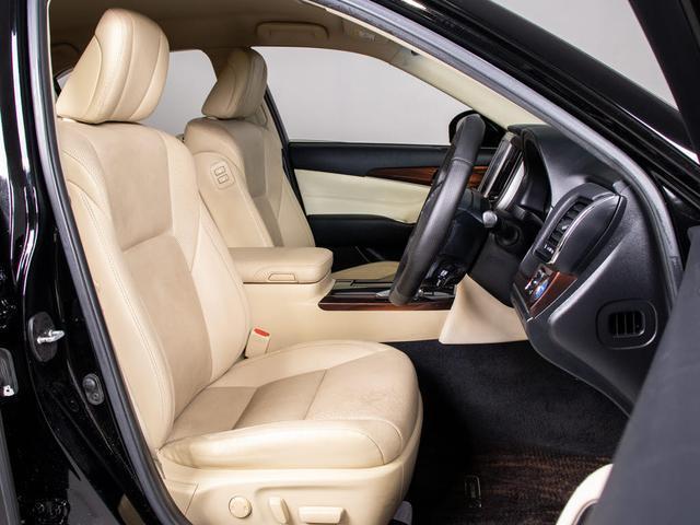 クラウンハイブリッド ロイヤルサルーンG (禁煙車)(ワンオーナー)(フラクセン本革シート)(衝突軽減ブレーキ)(踏み間違い防止機能)レーダークルーズ プリクラッシュ クリアランスソナー イージークローザー 後席VIP Bluetooth対応(36枚目)