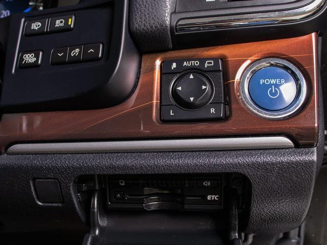 クラウンハイブリッド ロイヤルサルーンG (禁煙車)(ワンオーナー)(フラクセン本革シート)(衝突軽減ブレーキ)(踏み間違い防止機能)レーダークルーズ プリクラッシュ クリアランスソナー イージークローザー 後席VIP Bluetooth対応(45枚目)