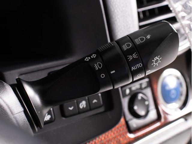 クラウンハイブリッド ロイヤルサルーン リアモニター 後期型(黒本革シート)(パノラミックビューモニター)(トヨタセーフティセンス)衝突軽減ブレーキ 踏み間違い防止機能 車線逸脱抑制LDA レーダークルーズ オートマチックハイビーム(39枚目)