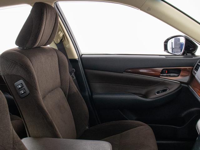 クラウンハイブリッド ロイヤルサルーン (禁煙車)HDDマルチナビ Bluetooth対応 レギュラーガソリン仕様 バックカメラ HIDヘッドライト LEDフォグランプ ビルトインETC オートクルーズコントロール チェスナットインテリア(28枚目)