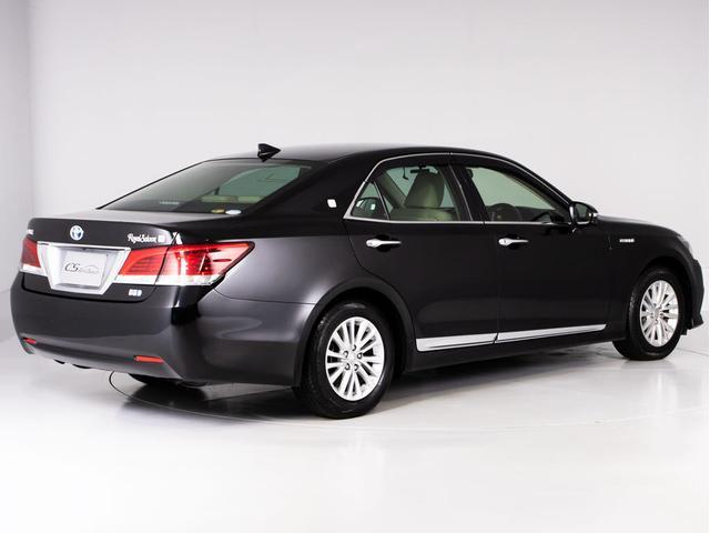 クラウンハイブリッド ロイヤルサルーンG 後期(禁煙車)(フラクセン本革シート)(トヨタセーフティセンス)(リヤコンフォートパッケージ)衝突軽減ブレーキ 車線逸脱抑制LDA レーダークルーズ BSM アダプティブハイビーム Bluetooth(18枚目)