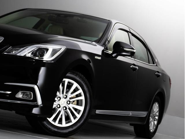 クラウンハイブリッド ロイヤルサルーンG 後期(禁煙車)(フラクセン本革シート)(トヨタセーフティセンス)(リヤコンフォートパッケージ)衝突軽減ブレーキ 車線逸脱抑制LDA レーダークルーズ BSM アダプティブハイビーム Bluetooth(25枚目)