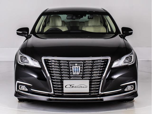 クラウンハイブリッド ロイヤルサルーンＧ　リアモニター　後期型（トヨタセーフティセンス）（衝突軽減ブレーキ）（車線逸脱抑制ＬＤＡ）レーダークルーズ　アダプティブハイビーム　シートメモリー　Ｂｌｕｅｔｏｏｔｈ対応　シート＆ステアリングヒーター（11枚目）