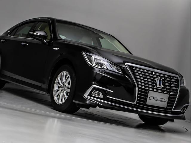 クラウンハイブリッド ロイヤルサルーンＧ　リアモニター　後期型（トヨタセーフティセンス）（衝突軽減ブレーキ）（車線逸脱抑制ＬＤＡ）レーダークルーズ　アダプティブハイビーム　シートメモリー　Ｂｌｕｅｔｏｏｔｈ対応　シート＆ステアリングヒーター（25枚目）