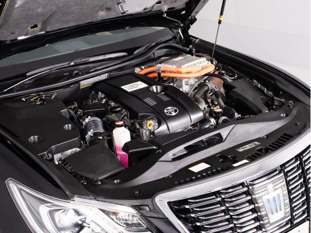 クラウンハイブリッド ロイヤルサルーン 後期型(禁煙車)(本革シート)(フルエアロ)(点検記録簿7枚)(衝突軽減ブレーキ)(踏み間違い防止機能)レーダークルーズ レギュラーガソリン仕様 Bluetooth対応 SDマルチ アドバンストPKG(31枚目)