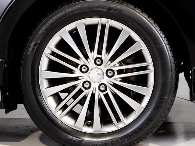 クラウンハイブリッド ロイヤルサルーン 後期型(禁煙車)(フルエアロ)(オプション17インチアルミ)Blutooth対応 レギュラーガソリン仕様 クリアランスソナー バックカメラ SDマルチナビ ブルーレイ対応 シート&ステアリングヒーター(6枚目)