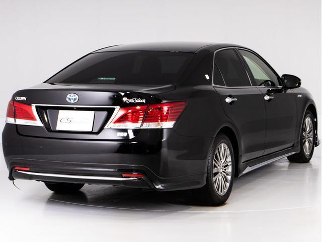 クラウンハイブリッド ロイヤルサルーン 後期型(禁煙車)(フルエアロ)(オプション17インチアルミ)Blutooth対応 レギュラーガソリン仕様 クリアランスソナー バックカメラ SDマルチナビ ブルーレイ対応 シート&ステアリングヒーター(16枚目)